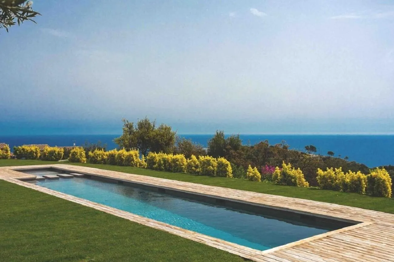 Espectacular Villa Con Interior De Ensueno Girona 0*,